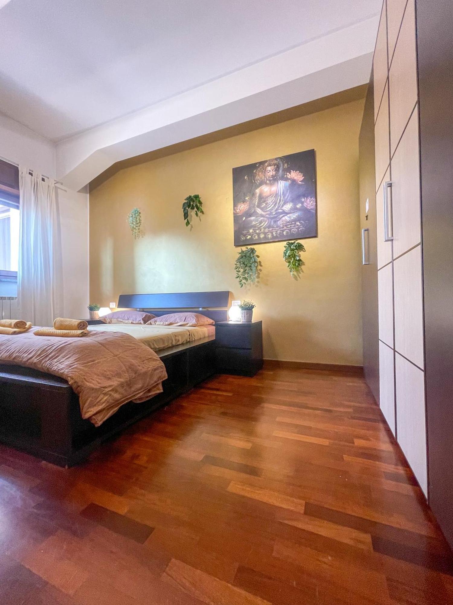 Home In Town - Niguarda - Metro M3 Sotto Casa - Duomo In 12Min Milan Exterior photo